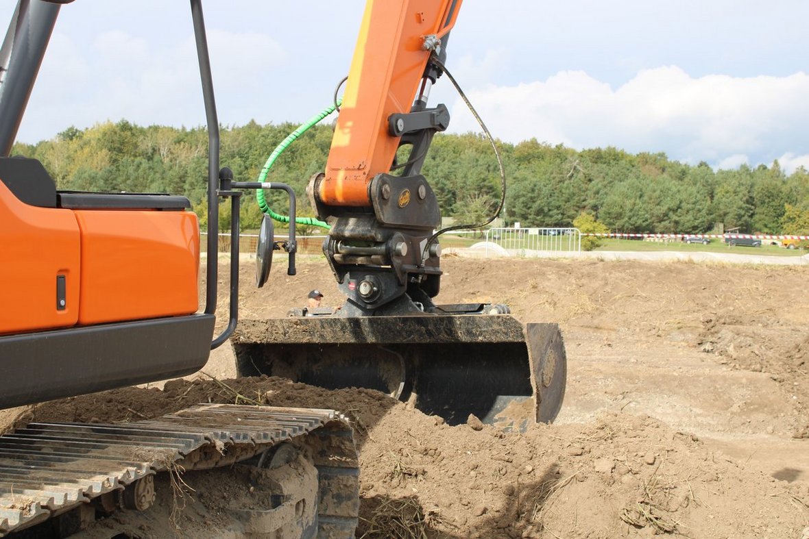 Jak kupić używaną maszynę budowlaną? Praktyczny poradnik 