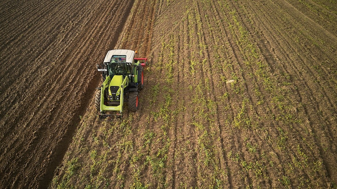 ciągnik claas