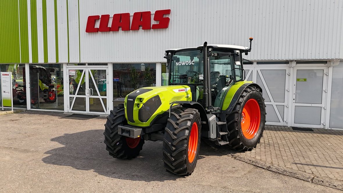 Claas Axos 3 w centrum uwagi na pokazie Contractus Agro
