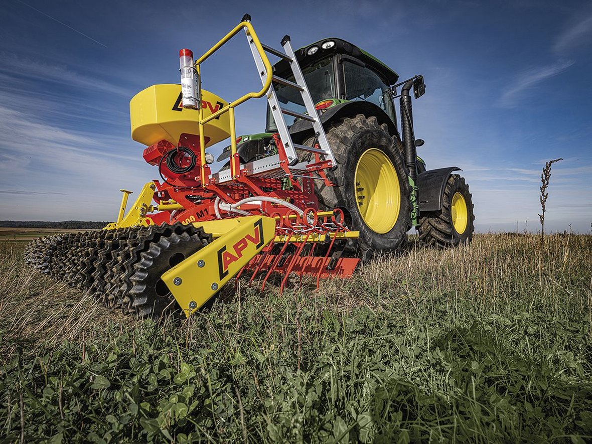 Agregat APV GP 600 M2 do pielęgnacji użytków zielonych 