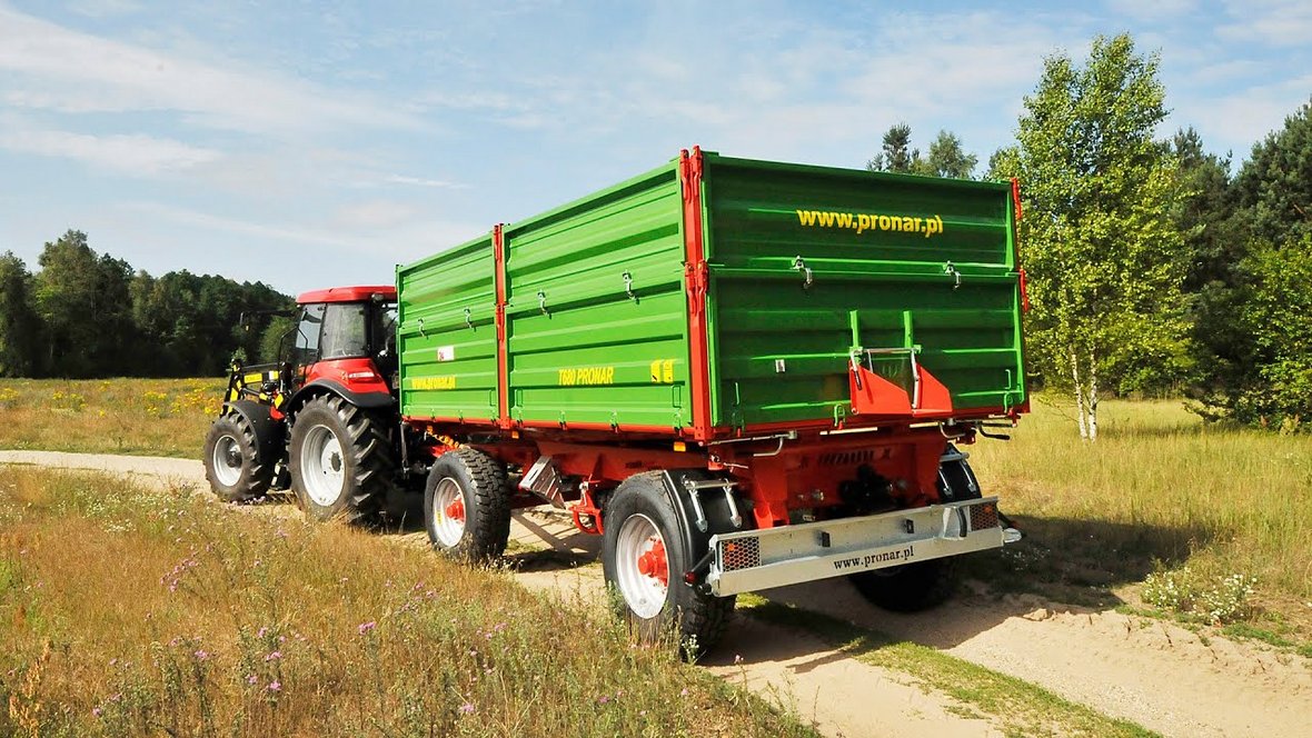 Sprzedaż przyczep rolniczych w 2021 roku