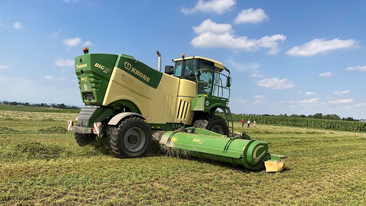 Samojezdna kosiarka Krone BIG M 450.
