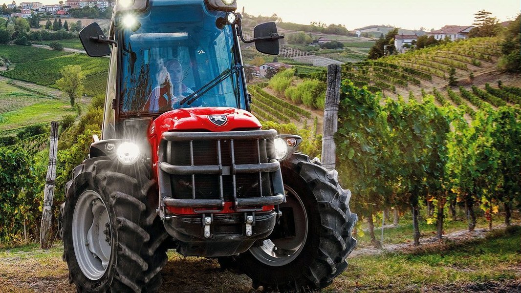 Antonio Carraro w grupie Maschio-Polo