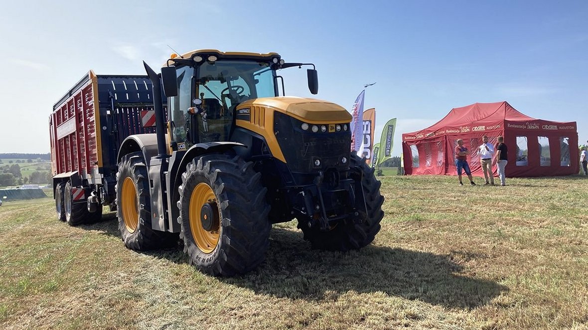 Czas na zbiory trawy w Akademii Agrihandler
