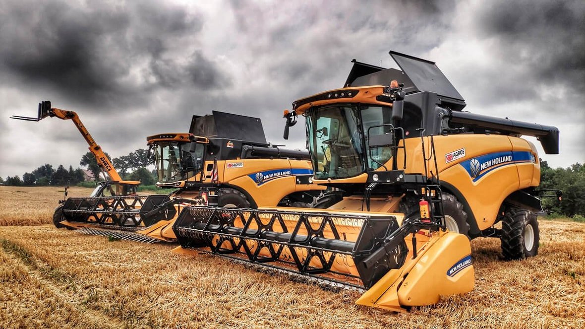 Kombajn New Holland CX 8.90 i CX 6.80