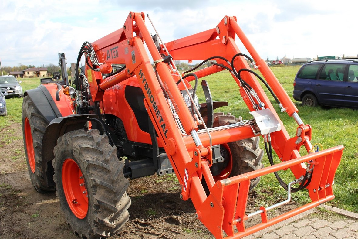 kubota m7060