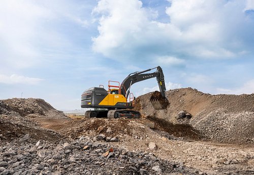 Volvo CE wzmacnia produkcję w Europie – nowa fabryka koparek w Eskilstunie