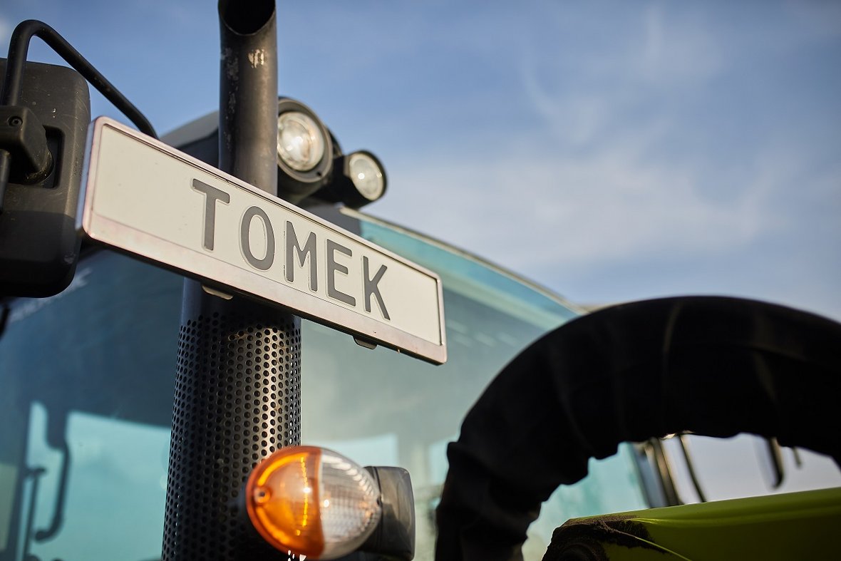 znak tomek