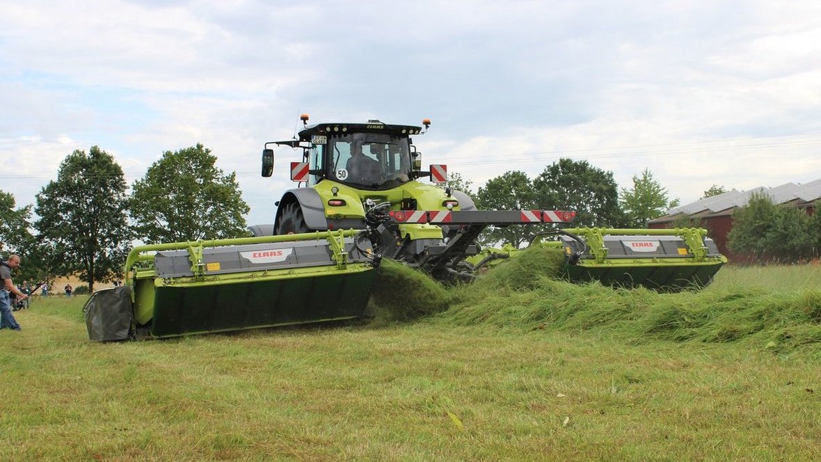 Wysoka przepustowość i komfort obsługi z Claas Disco 9700