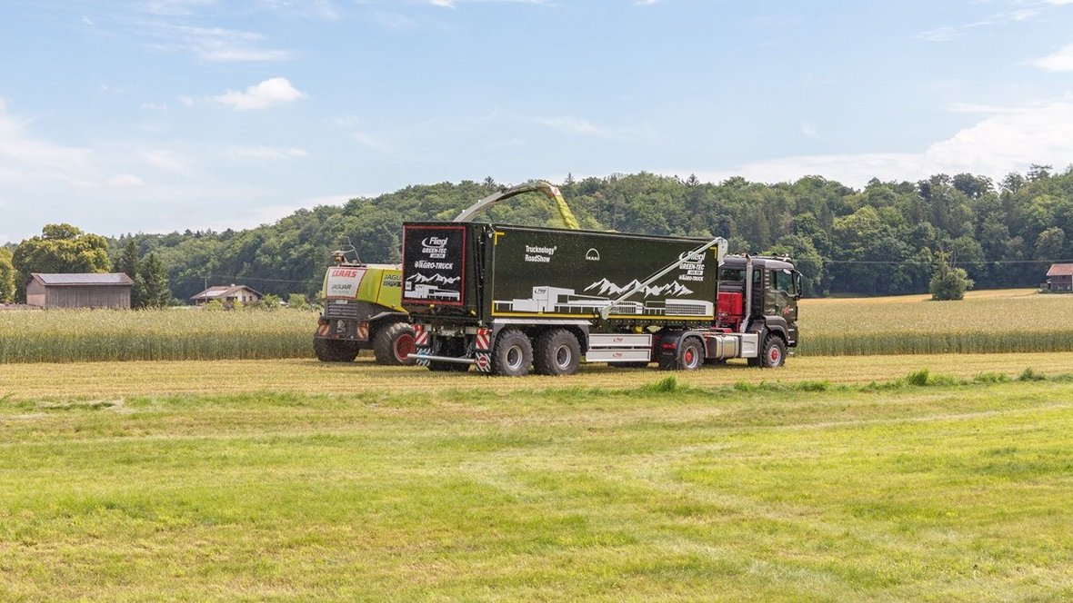 Naczepy zsypowe Agro-Trucks firmy Fliegl teraz z homologacją do 80 km/h
