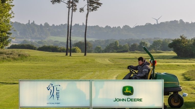 Nowa umowa partnerska miedzy John Deere i Ladies European Tour