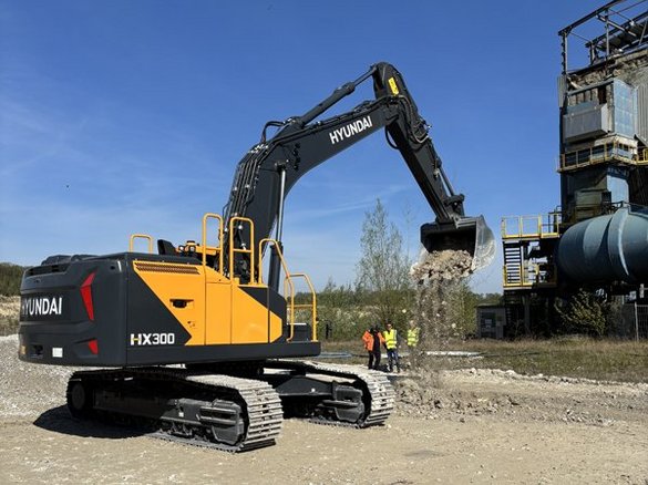 Koparka gąsienicowa Hyundai HX300