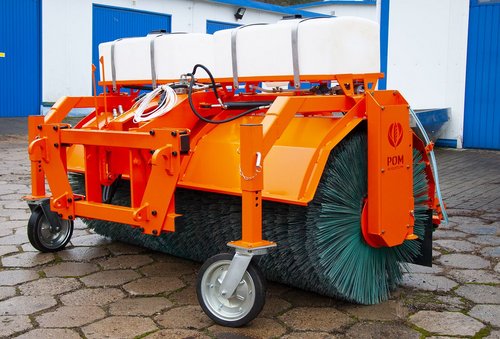 POM Augustów T 801/4 dobrze zamiecie