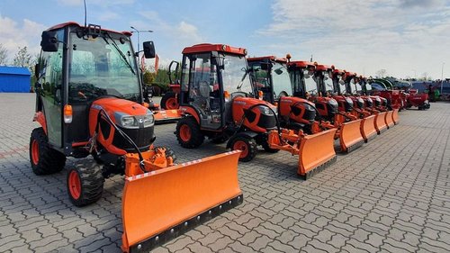 Rolmech kieruje się na wynajem