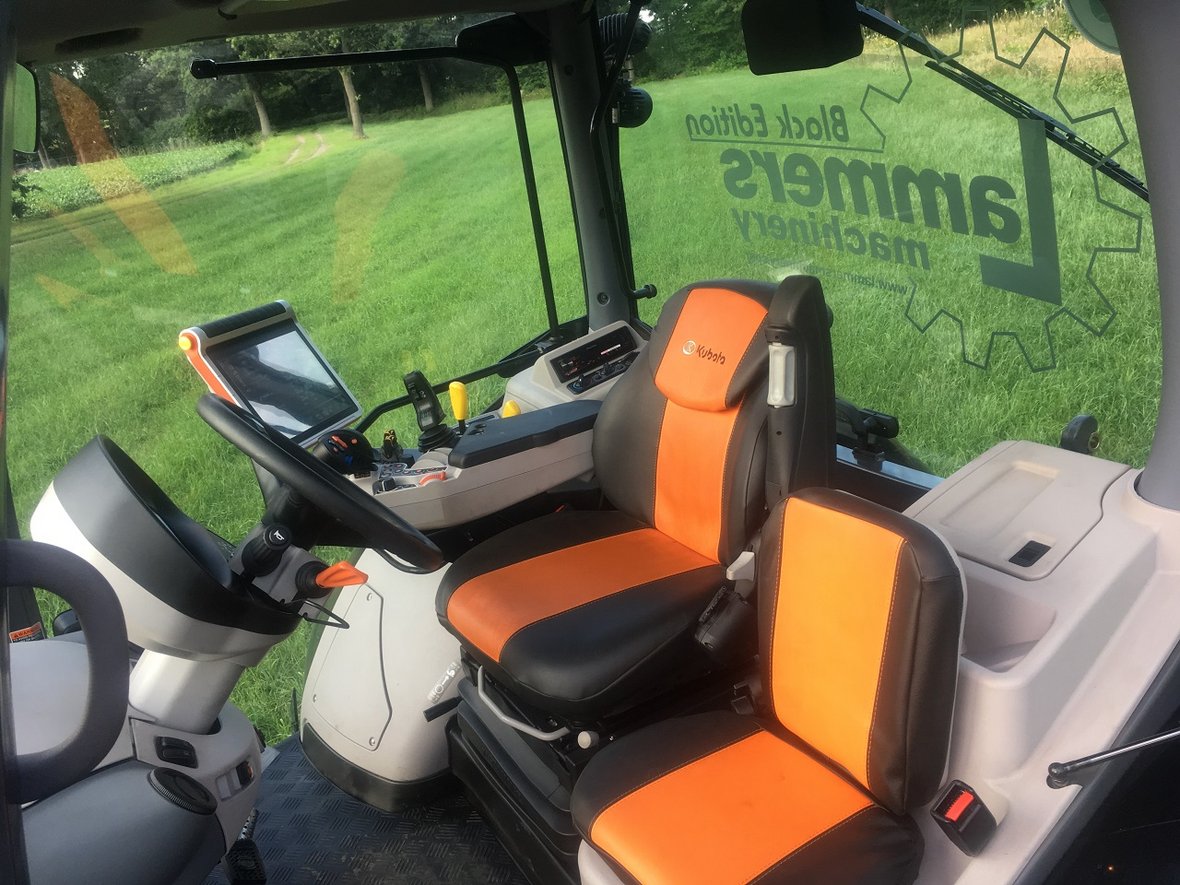 kubota M7151