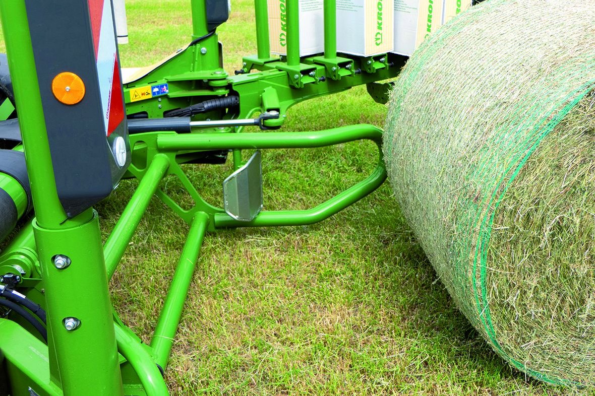 Krone EasyWrap 165 T następczyni w gronie owijarek