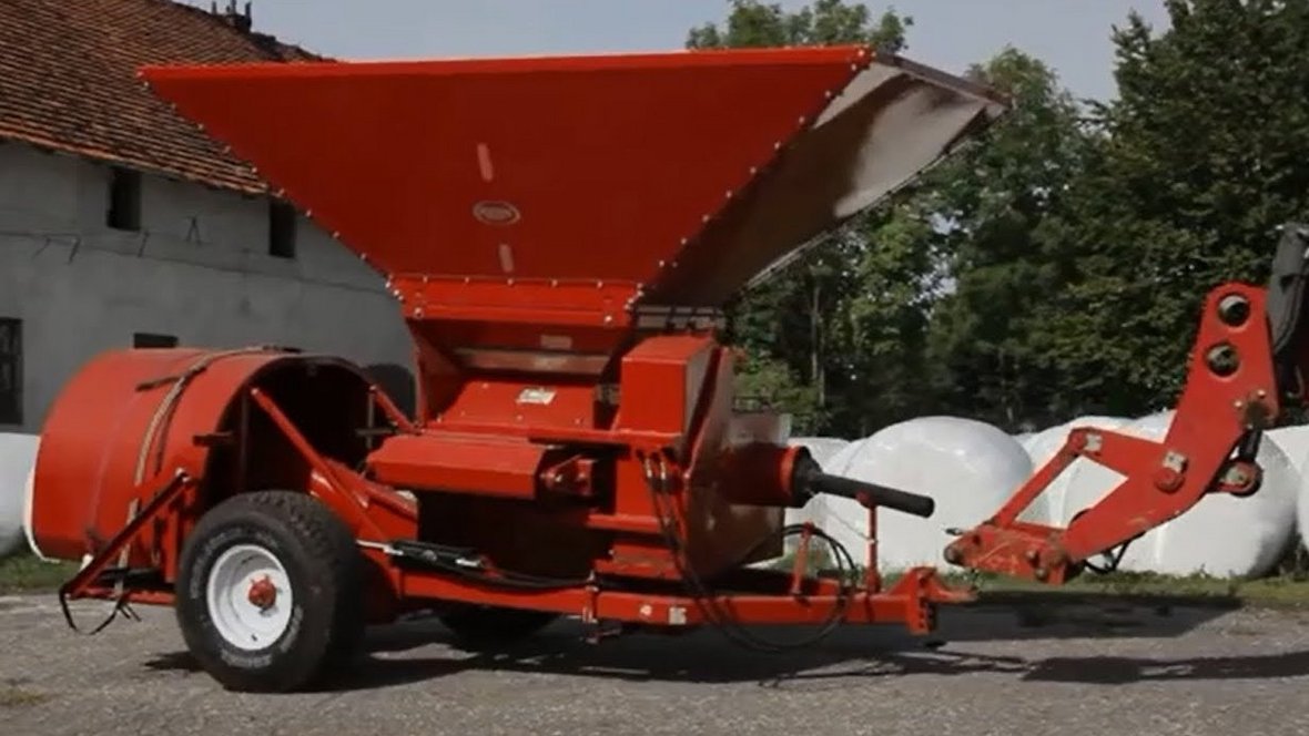 Gniotownik Agripak z prasą silosującą