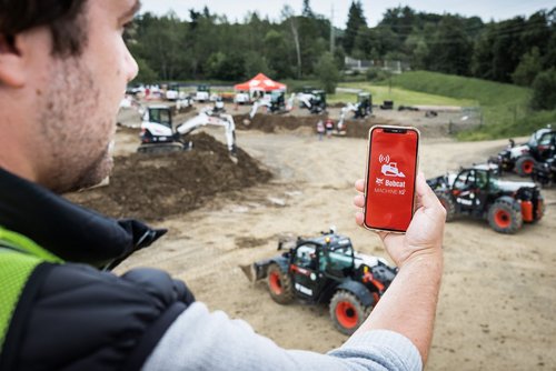 Zdalna blokada silnika w systemie Bobcat Machine IQ