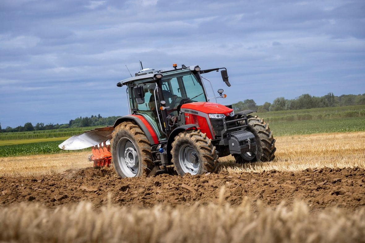Nowa seria ciągników Massey Ferguson 5M