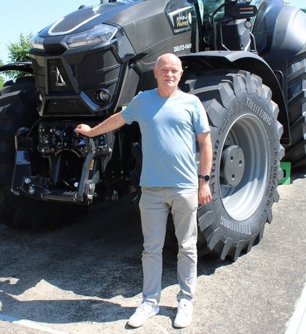Piotr Kunce, szef serwisu firmy Roltop.