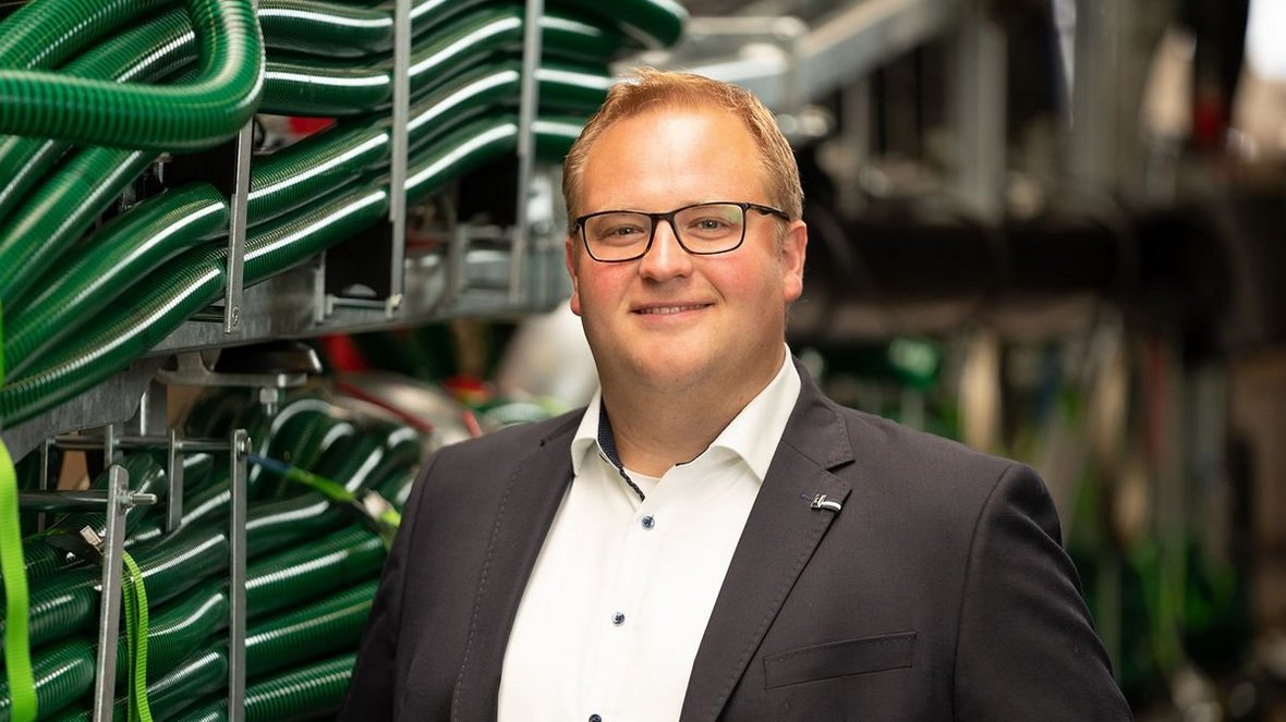 Henning Ahlers, kierownik sprzedaży ds. technologii rolniczej w Niemczech.