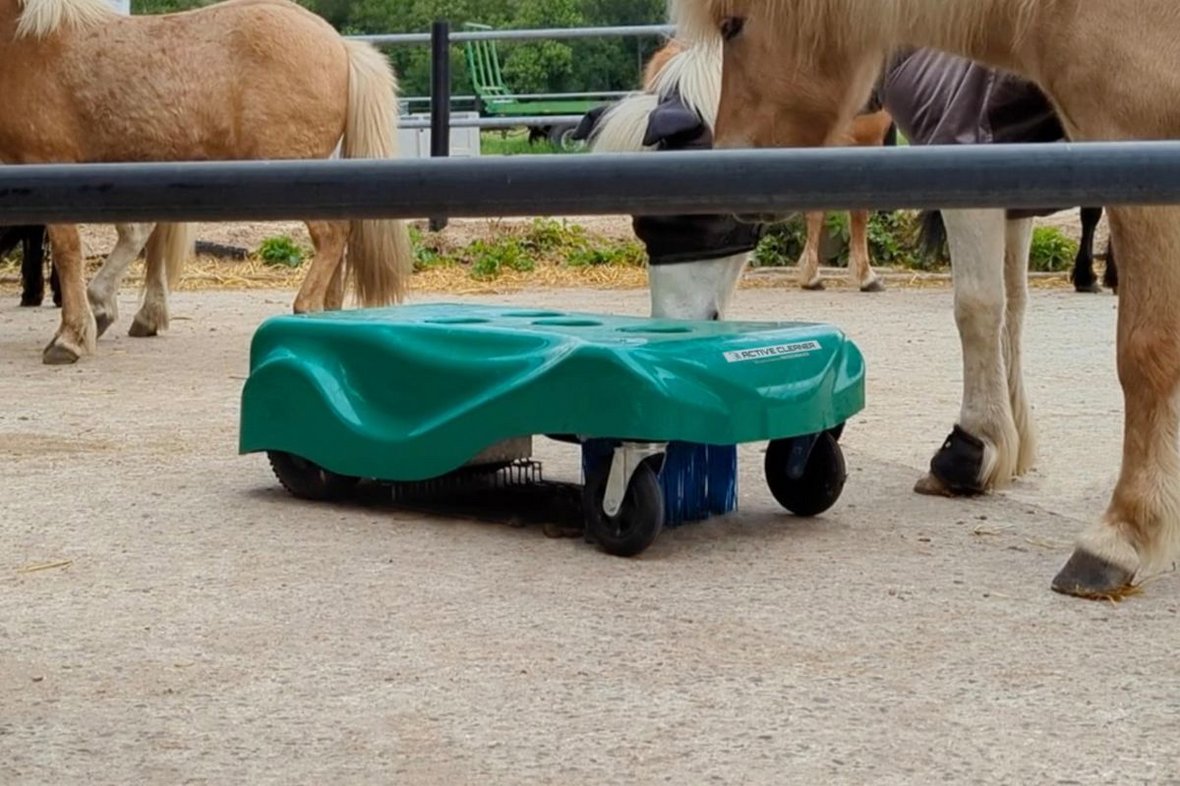 Wasserbauer - autonomiczny robot czyszczący Active Cleaner 