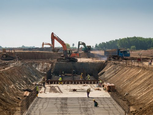 Bezpieczny plac budowy z AI – nowości Brigade na Bauma 2025