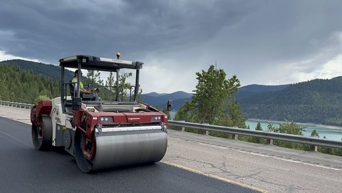 Nowa era zagęszczania asfaltu - technologia SEISMIC ASPHALT w walcach Dynapac
