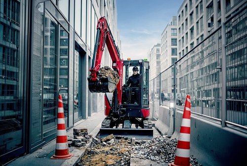 Yanmar SV26-7 i ViO27-7: kompaktowe minikoparki