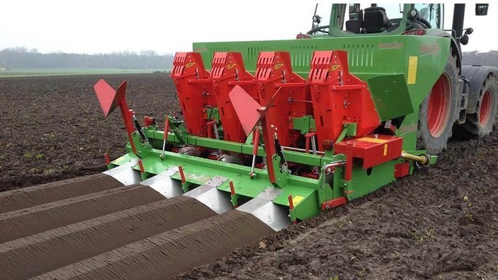 Baselier FA310W – nowoczesna 4-rzędowa sadzarka