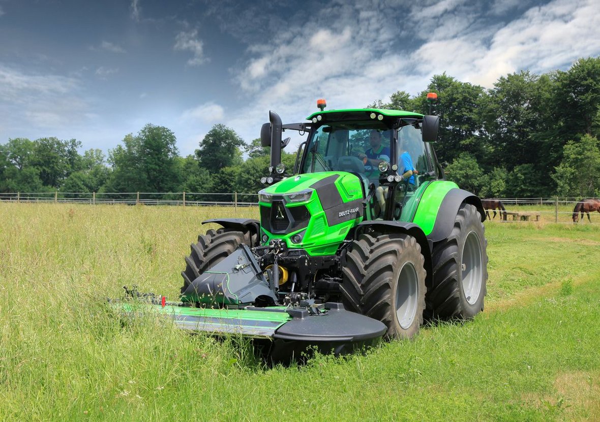 Na ten rok firma Deutz-Fahr przygotowała nowy model ciągnika 6230 RCShift o mocy 230 KM