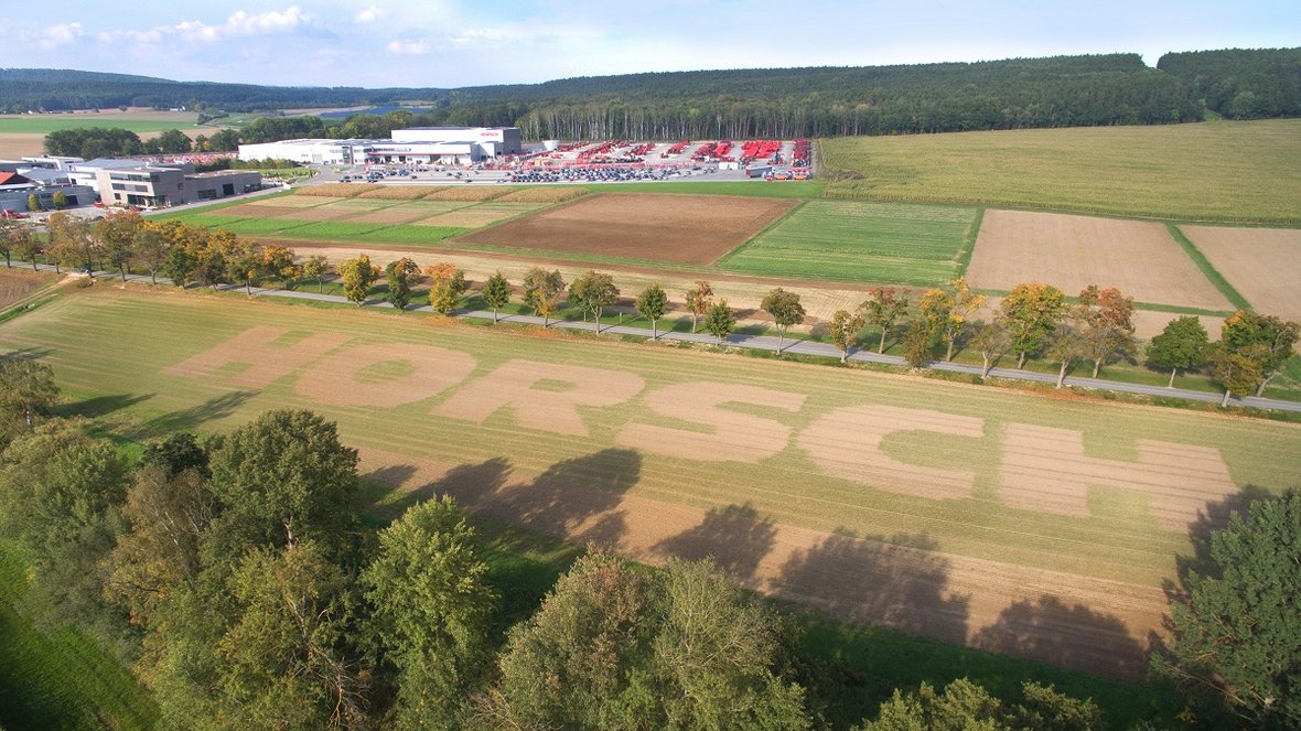 horsch logo na polu