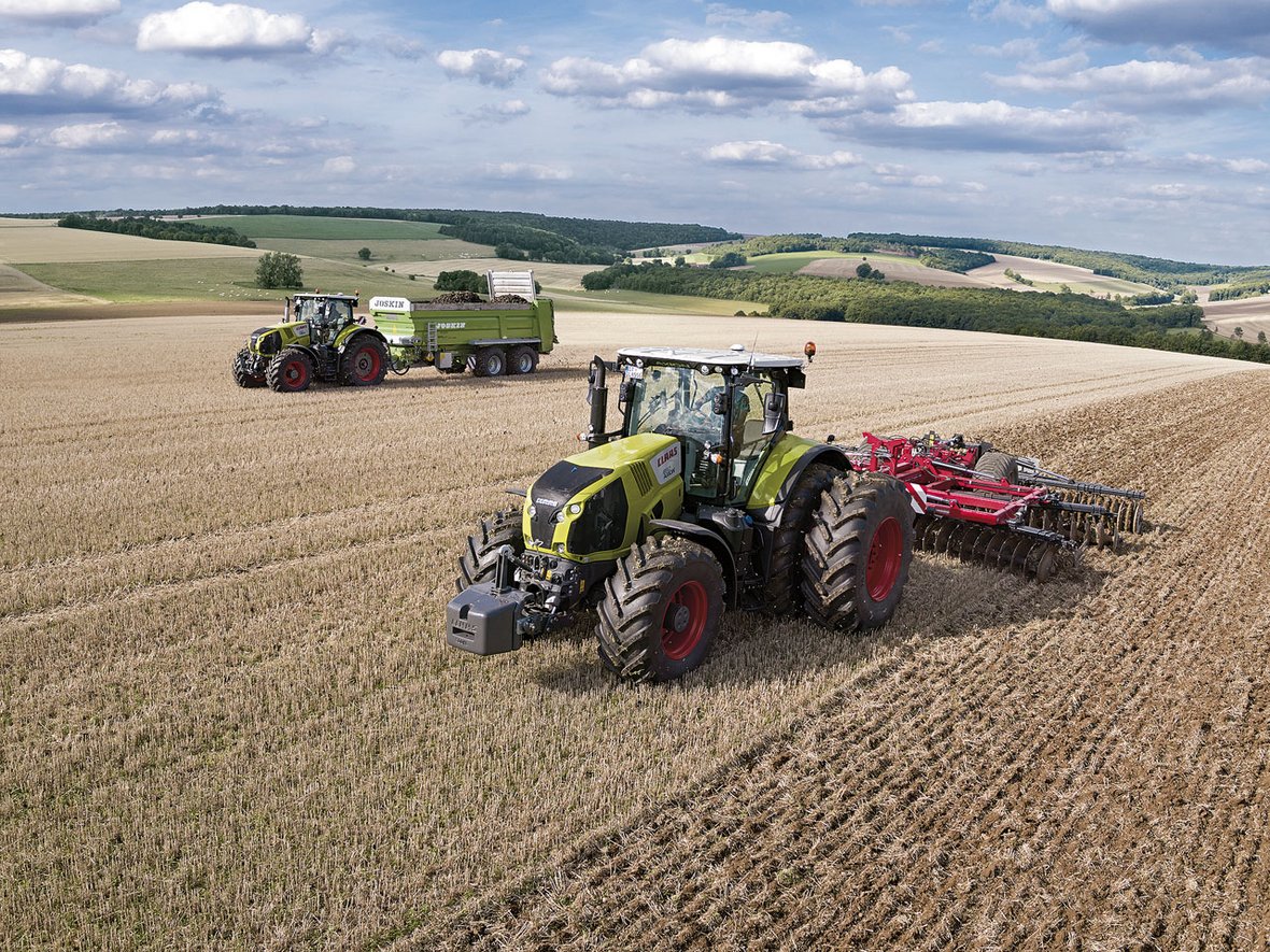 ciągniki claas