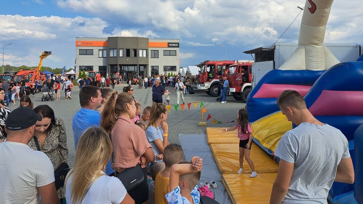Ciągnik numer 1500 sprzedany