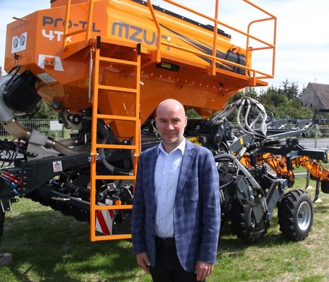 Paweł Olech, prezes zarządu Agravis Technik Polska.