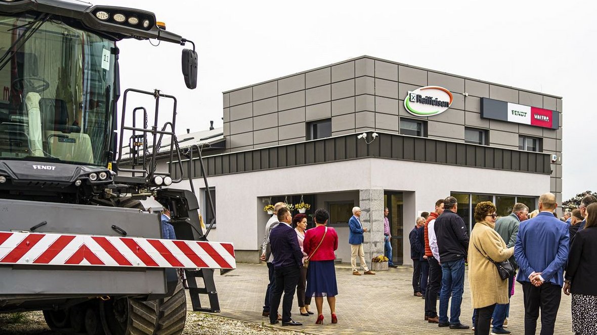Raiffeisen Waren - już po debiucie