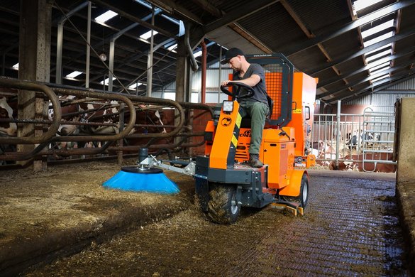 Innowacyjne ścielarki słomy BvL FarmXpert w ofercie Agro-Tech Junoszyn