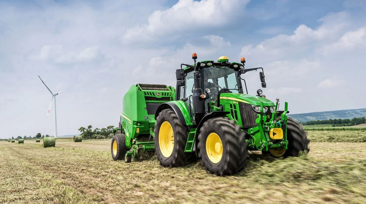 John Deere 6090M