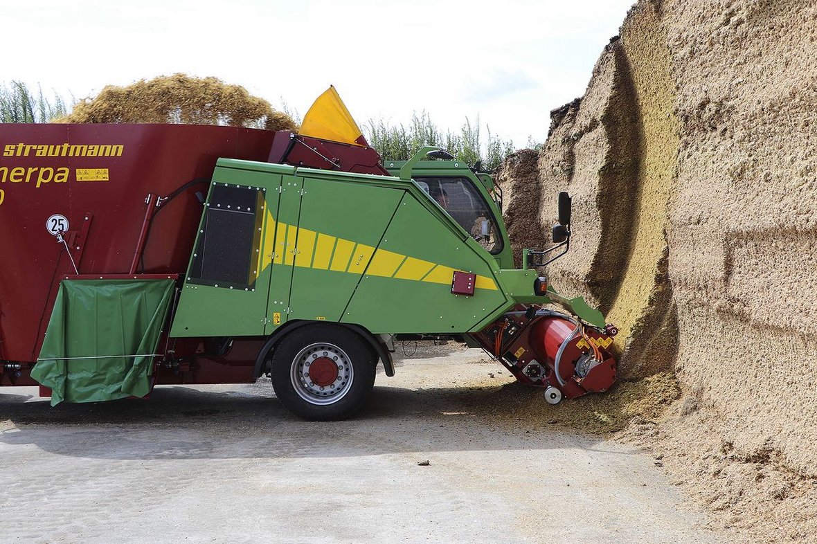 Strautmann e-Sherpa/ePrimus 400 z napędem elektrycznym