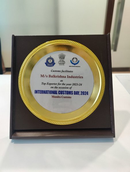 BKT z nagrodą Top Exporter Award