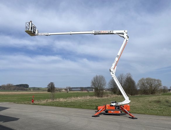Nowość od Easy Lift: podnośnik gąsienicowy RA21 – wszechstronność i technologia na najwyższym poziomie