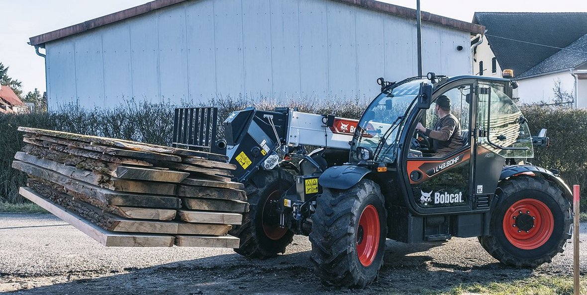 Test praktyczny ładowarki Bobcat TL43.80 HF Agri