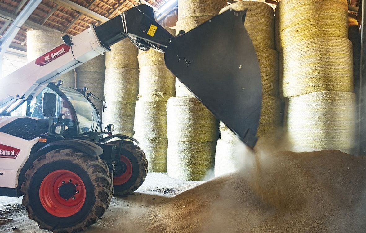 Test praktyczny ładowarki Bobcat TL43.80 HF Agri