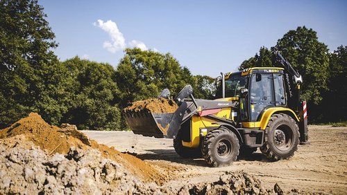 Mecalac TLB 880 z przesuwem lub mocowaniem centralnym