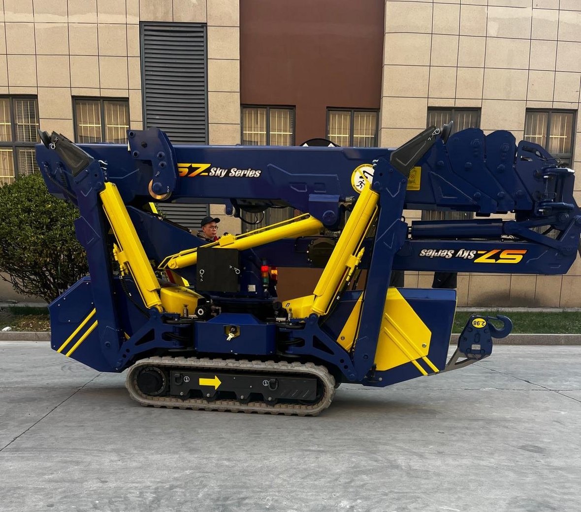 Mini żuraw SPT S7 – nowoczesna konstrukcja dla wymagających zadań