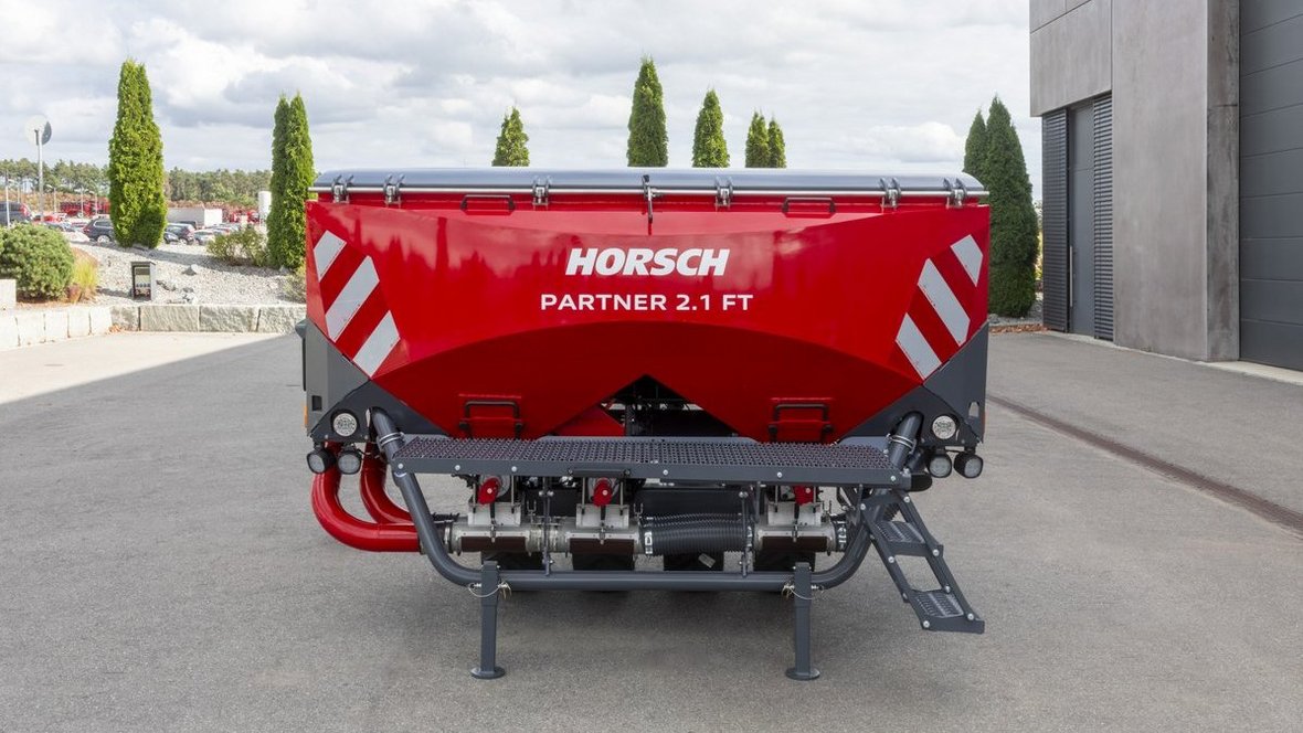Nowa generacja zbiorników czołowych Horsch Partner