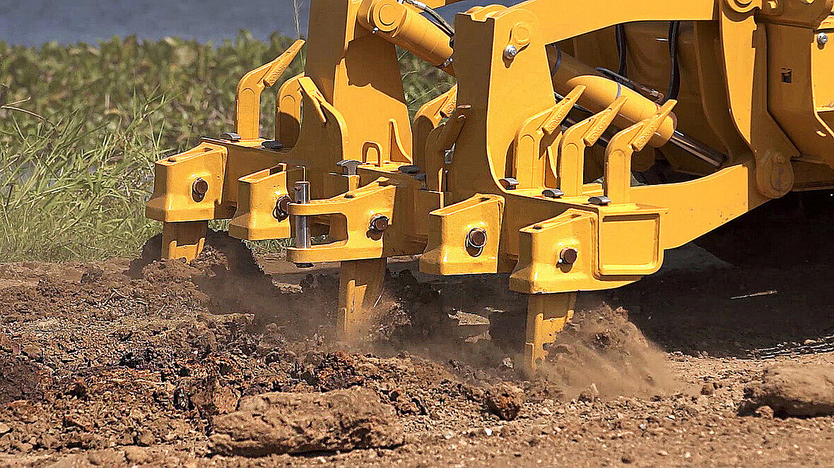Bell Equipment wprowadza własną gamę równiarek