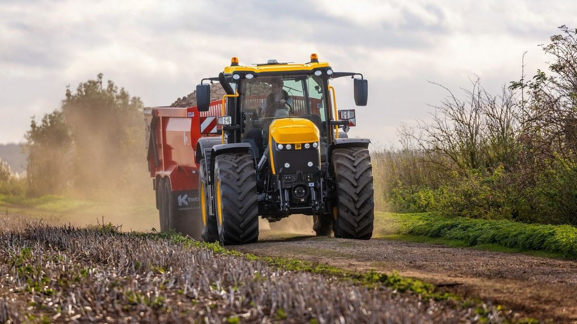 Ciągnik JCB Fastrac 4220 