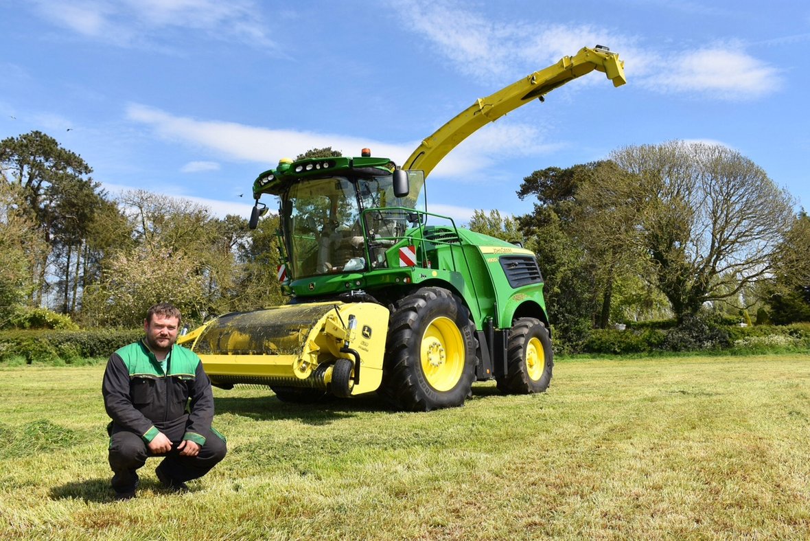 john deere 9900i