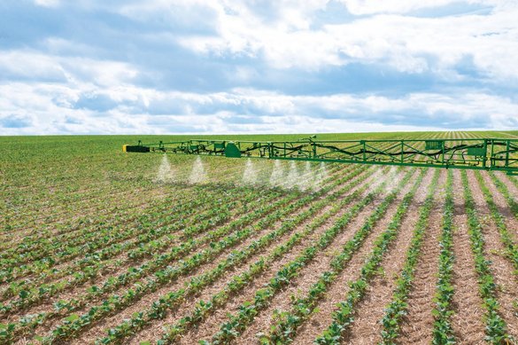 Automatyczny oprysk i precyzyjna ochrona roślin od John Deere